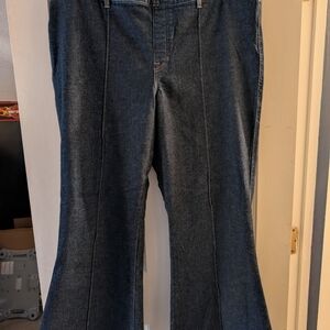 Spanx 3x Stylish Denim Flare Jeans.  Dark Wash.  Worn Once.  Ezcellent Condition